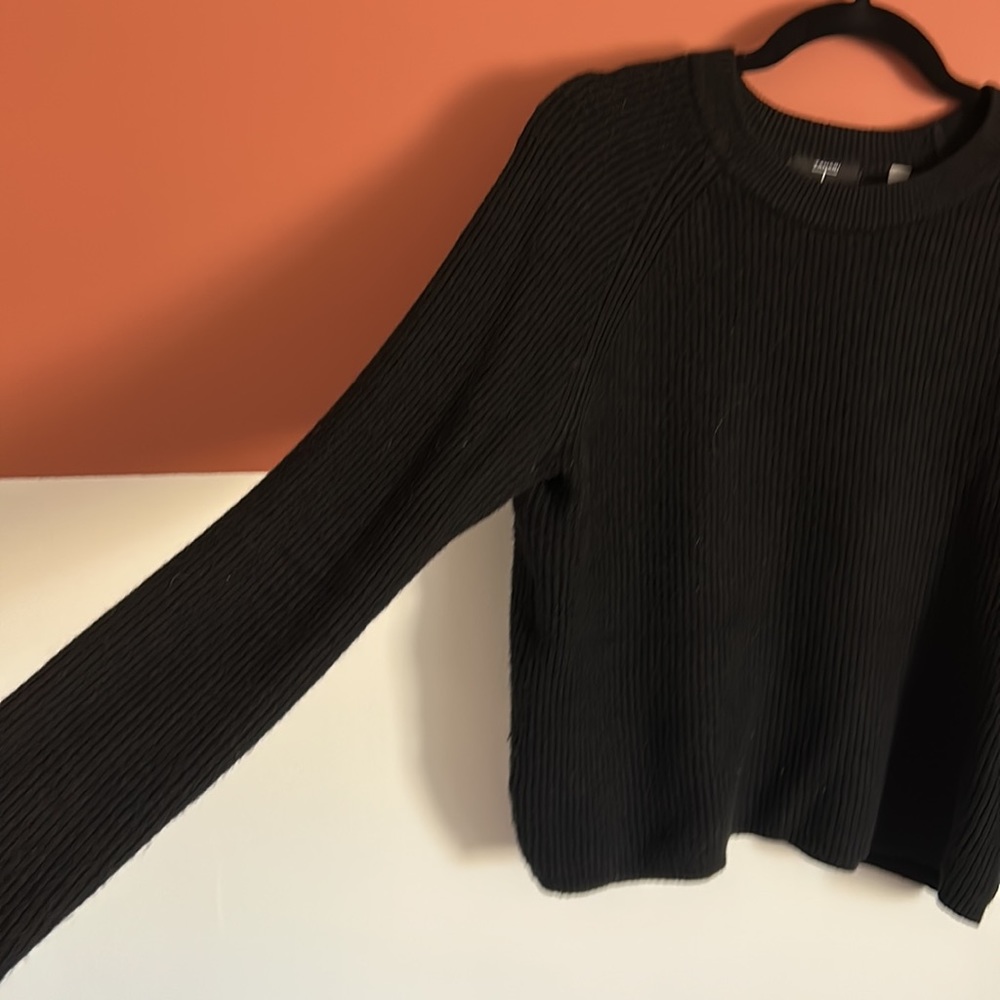 Sweater - Picture 2 of 2